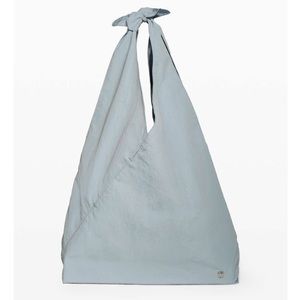 NWT Lululemon Cross It Off Tote 20l